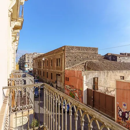 Kleosuites Panzió 3*