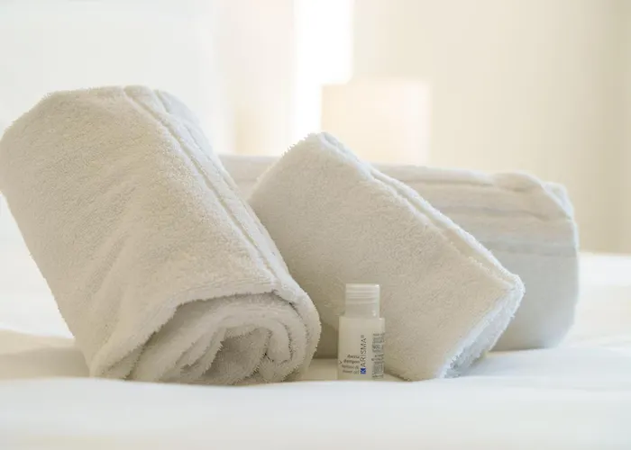 Kleosuites Nocleg ze śniadaniem 4*