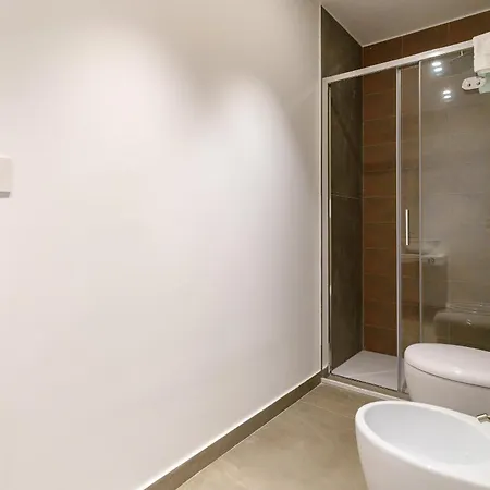 Kleosuites 4*