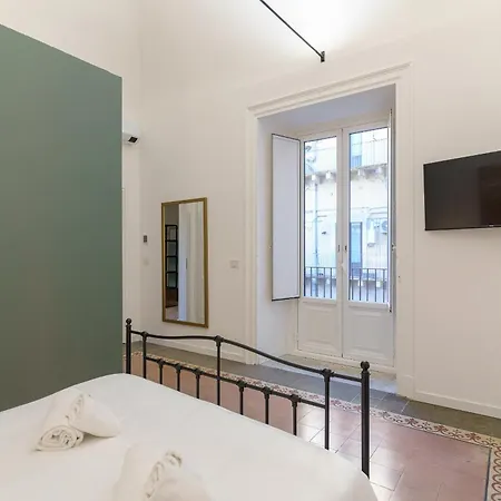 Kleosuites 4*