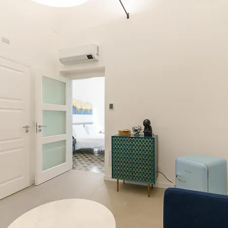 Kleosuites לינה וארוחת בוקר 4*