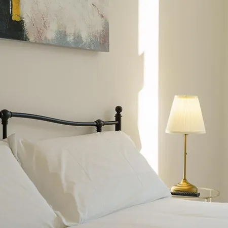 לינה וארוחת בוקר Kleosuites קטאניה