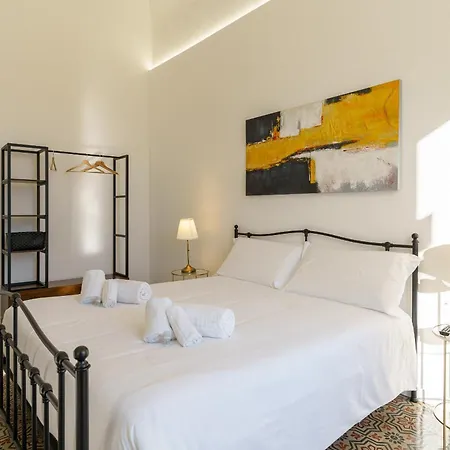 Kleosuites 4*