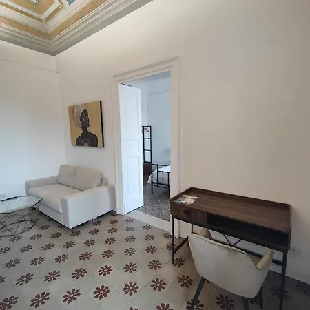 Kleosuites לינה וארוחת בוקר